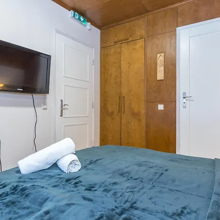 Kadriorg By Rikas Guest house