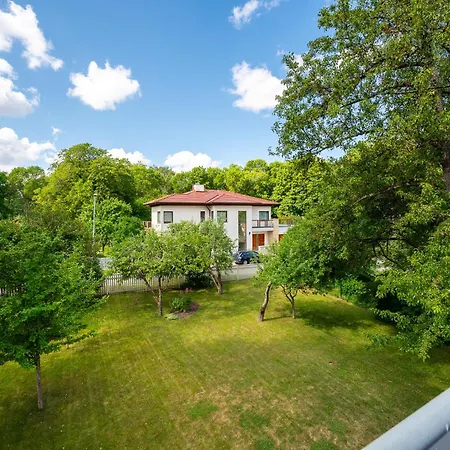 Park By Rikas 탈린