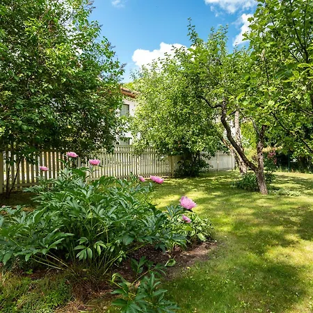 Park By Rikas 탈린